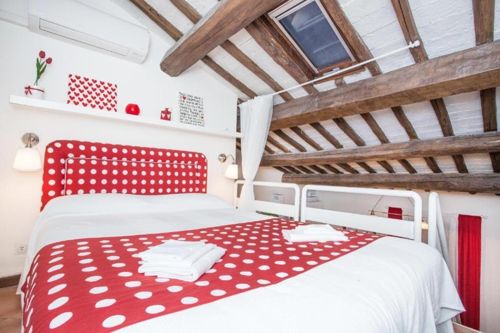 Moro Magenta 5 Casa E Appartamento Per Vacanze Рим Экстерьер фото
