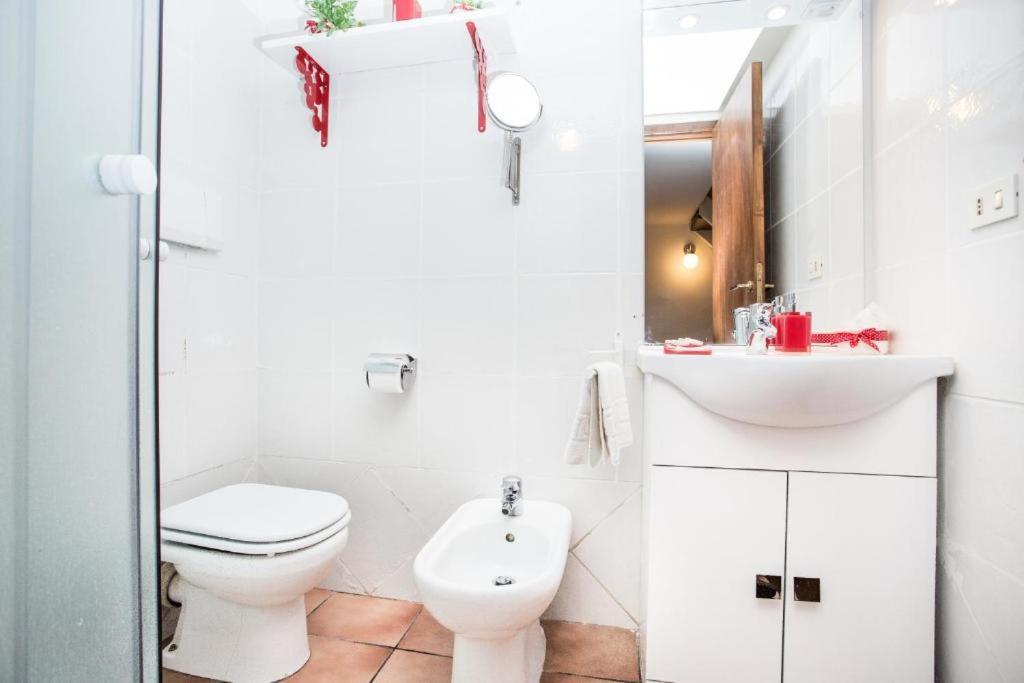 Moro Magenta 5 Casa E Appartamento Per Vacanze Рим Экстерьер фото